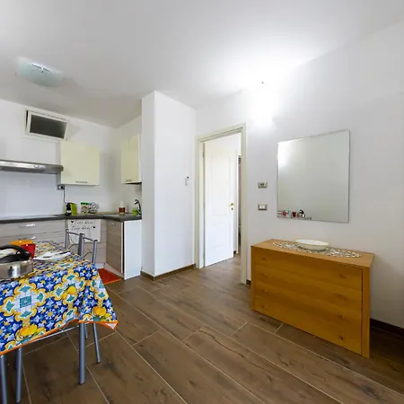 Perla Sul Mare Con Giardino *