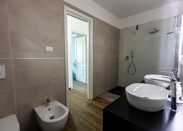 Lägenhet Perla Sul Mare Con Giardino San Lorenzo al Mare