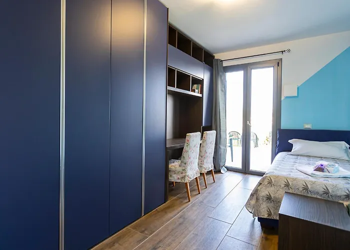 Lägenhet Perla Sul Mare Con Giardino *